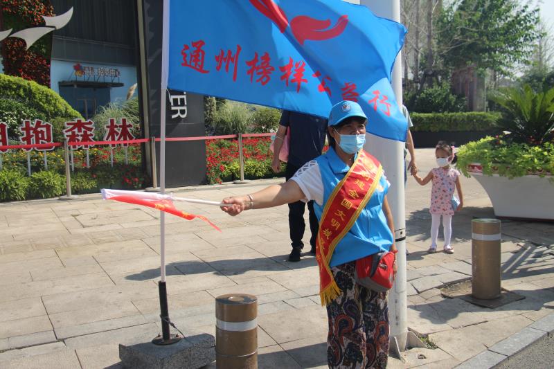 <strong>免费毛片搞鸡巴</strong>